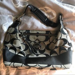 Medium size Coach handbag